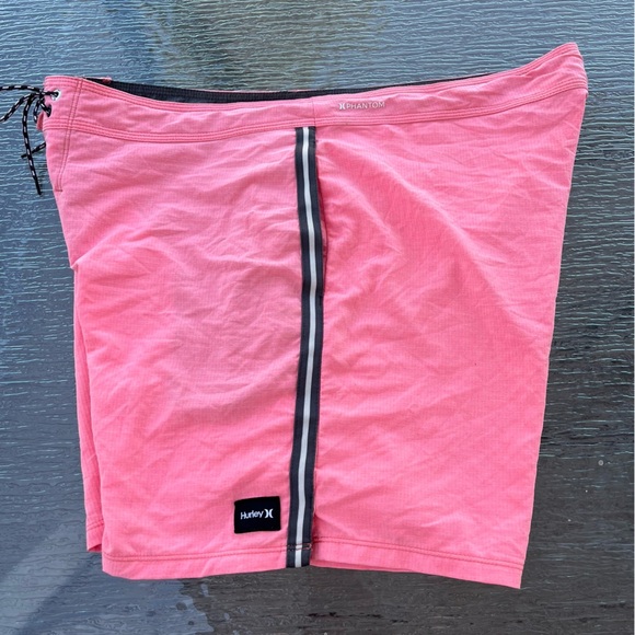 Hurley Men's Pink Swim Board Shorts - Picture 2 of 10